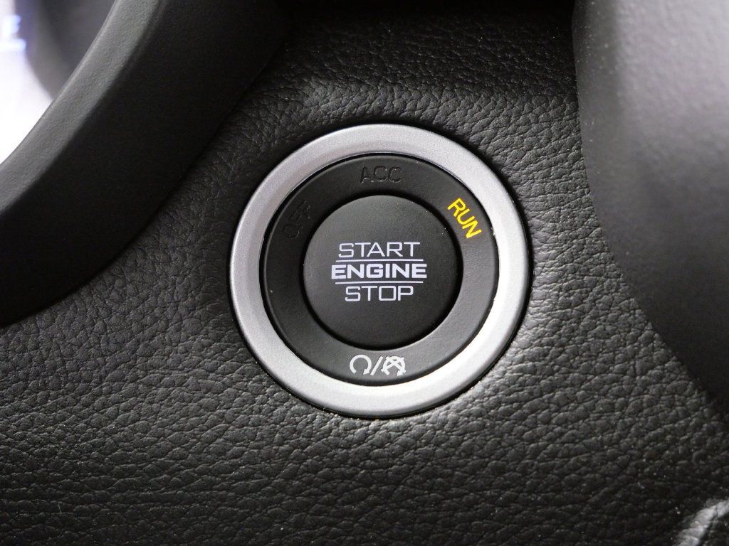 Used 2023 RAM 1500 Laramie AWD/4WD image 28