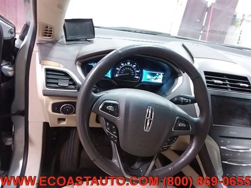 Used 2014 Lincoln MKZ Hybrid image 11