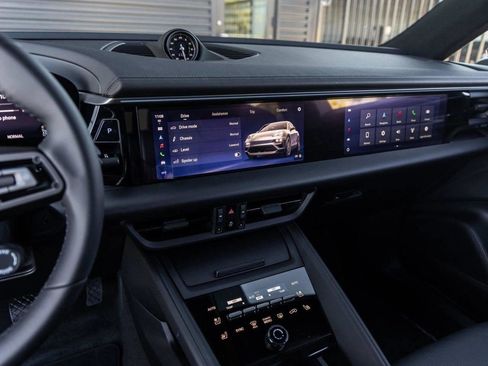 New 2025 Porsche Macan Electric image 79