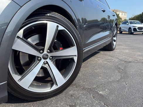 Used 2024 Audi SQ8 Prestige AWD/4WD image 4