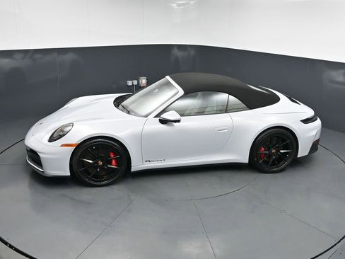 Certified 2025 Porsche 911 Carrera S RWD image 17