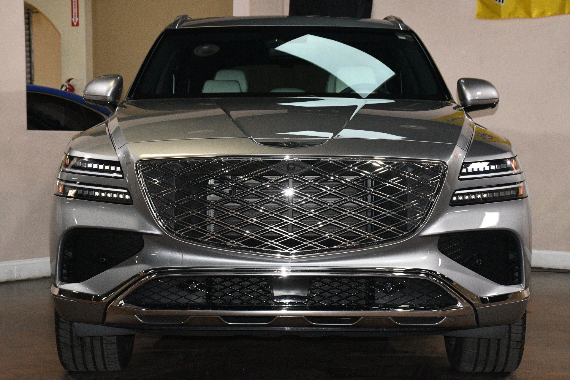 Used 2025 Genesis GV80 3.5T Prestige AWD/4WD image 1