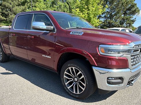 Used 2025 RAM 1500 Limited AWD/4WD image 5