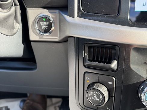 Used 2022 Ford F150 XLT w/ Equipment Group 302A High image 17