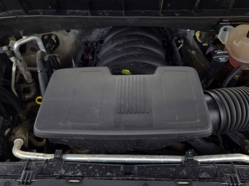 Used 2022 Chevrolet Silverado 1500 LT w/ Z71 Off-Road Package image 27