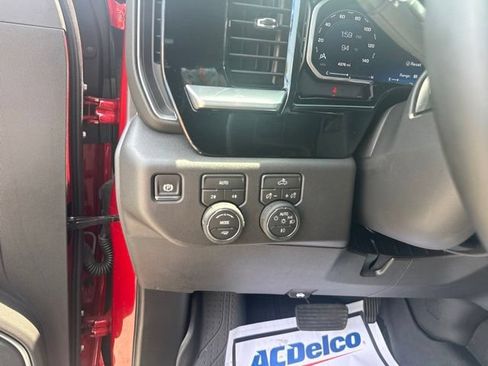 Used 2026 Chevrolet Silverado 1500 RST w/ RST Select Package AWD/4WD image 16