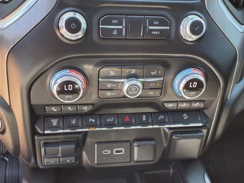 Certified 2020 GMC Sierra 2500 Denali w/ Denali Ultimate Package image 18