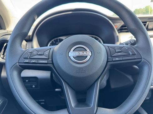 New 2025 Nissan Kicks Play S image 16