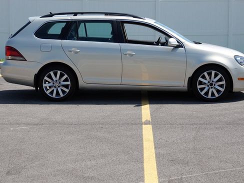 Used 2012 Volkswagen Jetta TDI FWD image 23