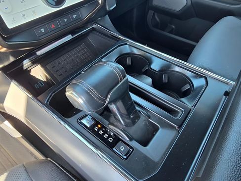 Used 2023 Ford F150 Lightning Lariat w/ Equipment Group 511A High image 21