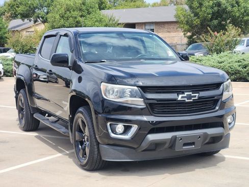 Used 2016 Chevrolet Colorado LT w/ Midnight Edition RWD image 3