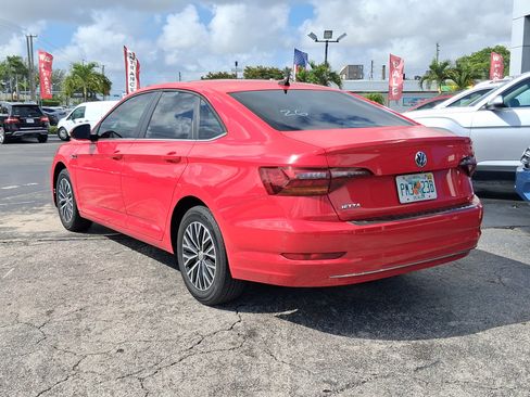 Used 2019 Volkswagen Jetta SEL w/ Cold Weather Package FWD image 6