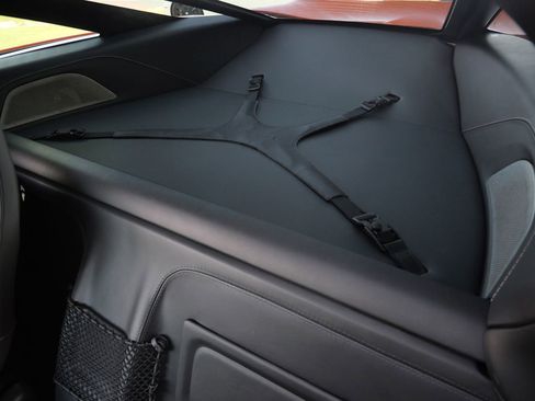 Used 2018 McLaren 720S Performance image 25