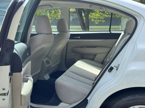 Used 2013 Subaru Legacy 2.5i AWD/4WD image 14