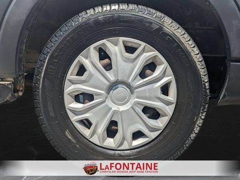 Used 2015 Ford Transit 250 130 Low Roof w/ Exterior Upgrade Package RWD image 26