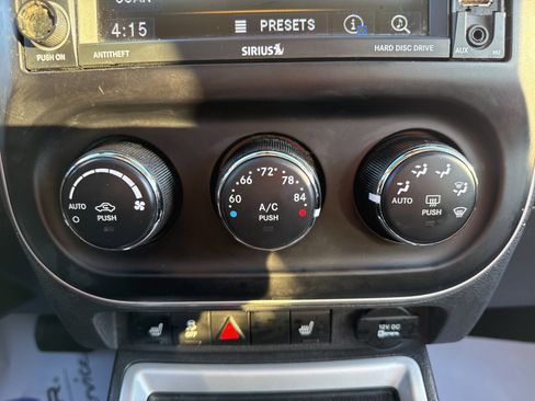 Used 2016 Jeep Compass High Altitude image 13