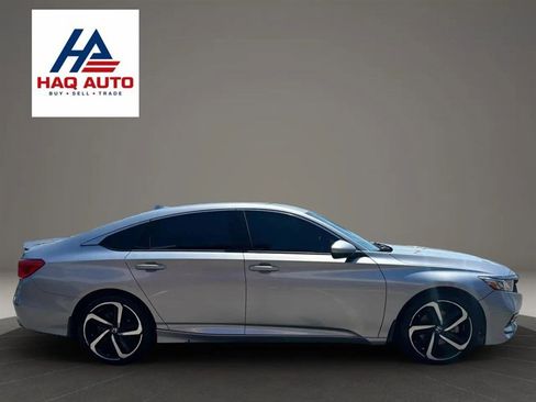 Used 2018 Honda Accord Sport image 4