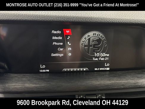 Used 2019 Alfa Romeo Stelvio AWD image 29