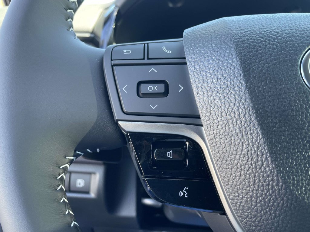 New 2026 Toyota Camry SE w/ Convenience Package FWD image 21