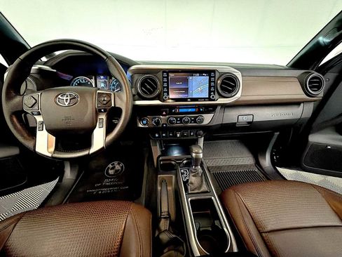 Used 2023 Toyota Tacoma Limited image 12