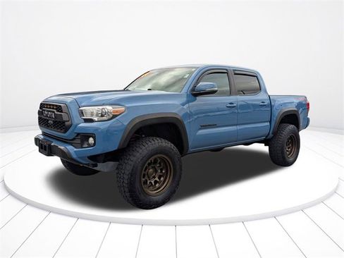 Used 2019 Toyota Tacoma TRD Off-Road image 7