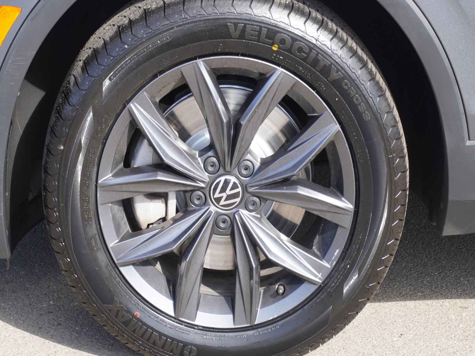 Used 2023 Volkswagen Tiguan SE w/ Panoramic Sunroof Package AWD/4WD image 7