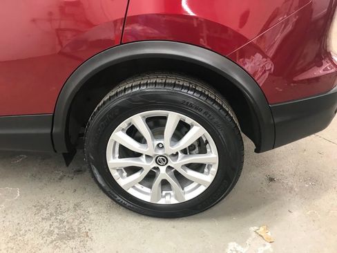 Used 2021 Nissan Rogue Sport S image 42