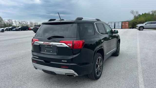 Certified 2019 GMC Acadia Denali w/ Technology Package AWD/4WD image 3