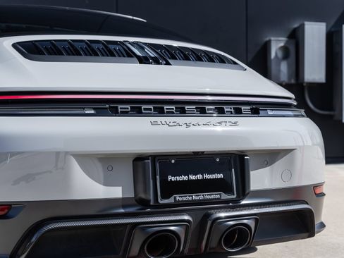 Certified 2025 Porsche 911 Targa 4 GTS AWD/4WD image 14