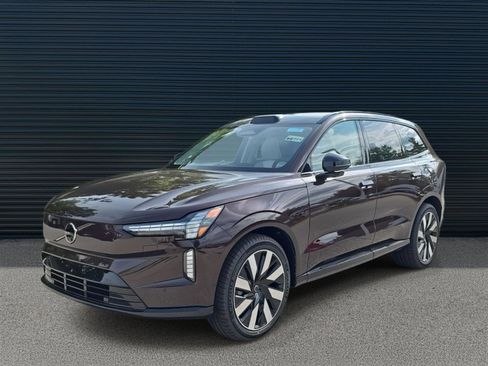 New 2025 Volvo EX90 Ultra image 1