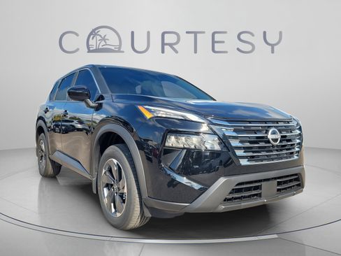 Certified 2026 Nissan Rogue SV w/ Cold Weather Package FWD image 7