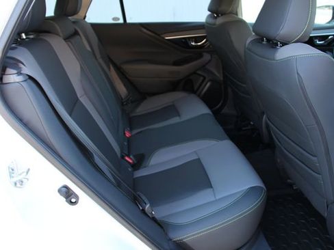 Certified 2025 Subaru Outback Onyx Edition image 31