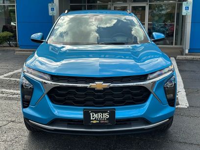 Used 2025 Chevrolet Trax LT w/ Driver Confidence Package