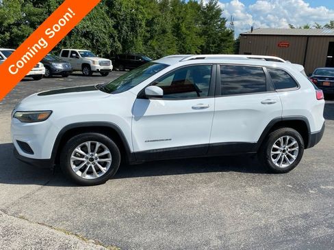 Used 2020 Jeep Cherokee Latitude FWD image 6
