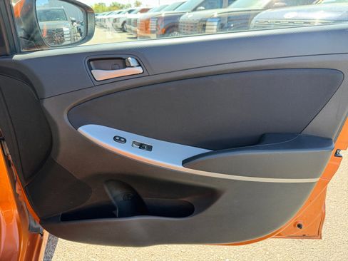 Used 2017 Hyundai Accent SE image 16