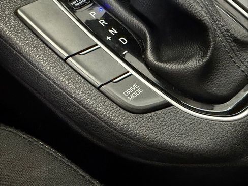 Used 2020 Hyundai Elantra GT image 28