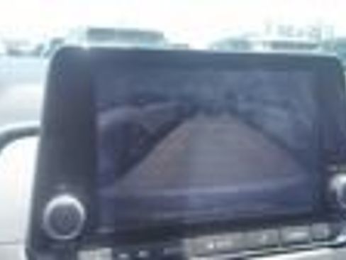 Used 2024 Nissan Rogue S AWD/4WD image 12
