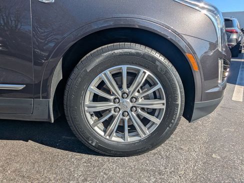 Used 2017 Cadillac XT5 Luxury w/ Advanced Security Package image 25