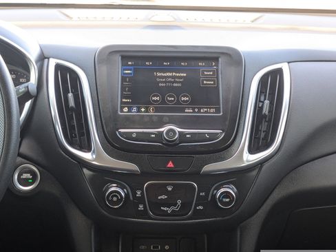 Used 2019 Chevrolet Equinox LT image 21