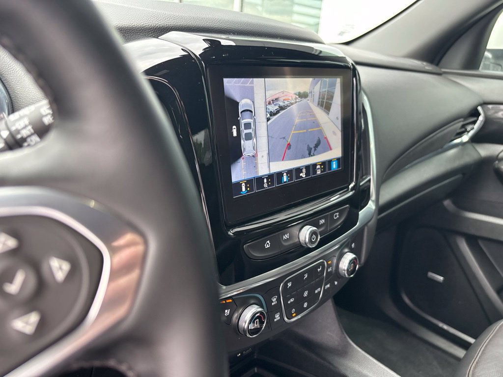 Used 2023 Chevrolet Traverse High Country AWD/4WD image 7
