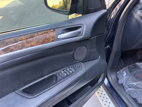 Used 2010 BMW X5 xDrive30i image 15