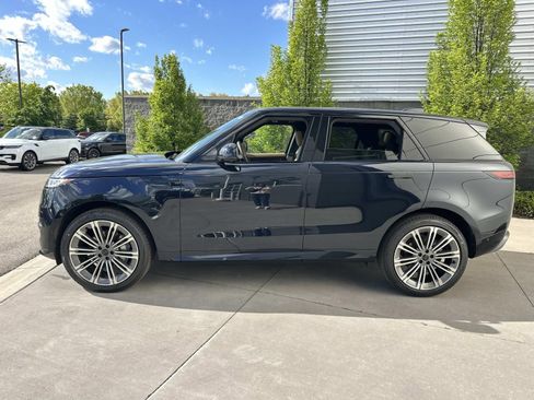 New 2026 Land Rover Range Rover Sport Dynamic SE AWD/4WD image 8