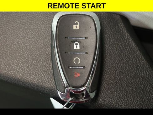 Used 2025 Chevrolet Trax LT w/ Driver Confidence Package image 5