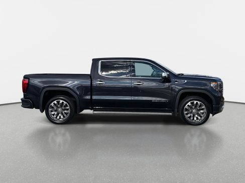 Used 2023 GMC Sierra 1500 Denali w/ Denali Reserve Package image 4