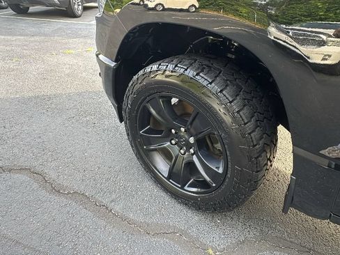 Used 2023 RAM 1500 Big Horn AWD/4WD image 41