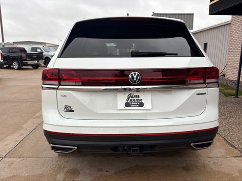 Used 2024 Volkswagen Atlas SE image 10