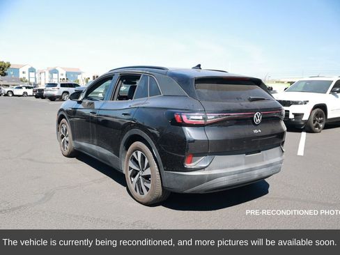 Used 2024 Volkswagen ID.4 Pro image 3
