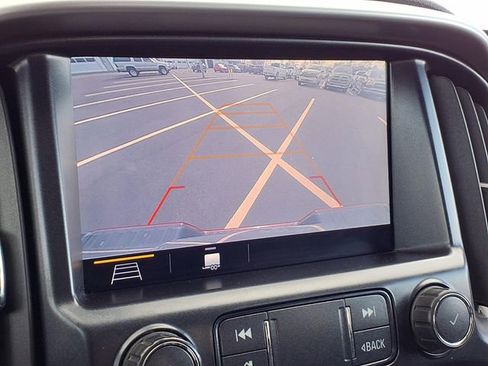 Used 2019 Chevrolet Colorado LT w/ LT Convenience Package image 8