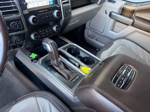 Used 2019 Ford F150 Limited image 29