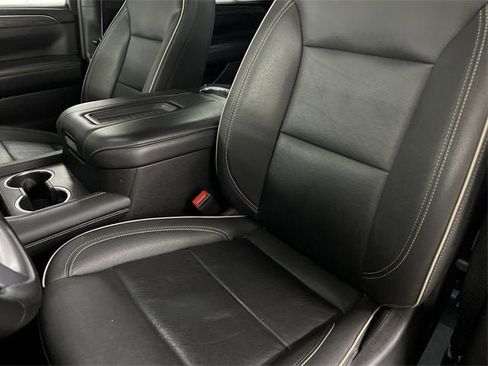 Used 2023 GMC Yukon SLT image 18